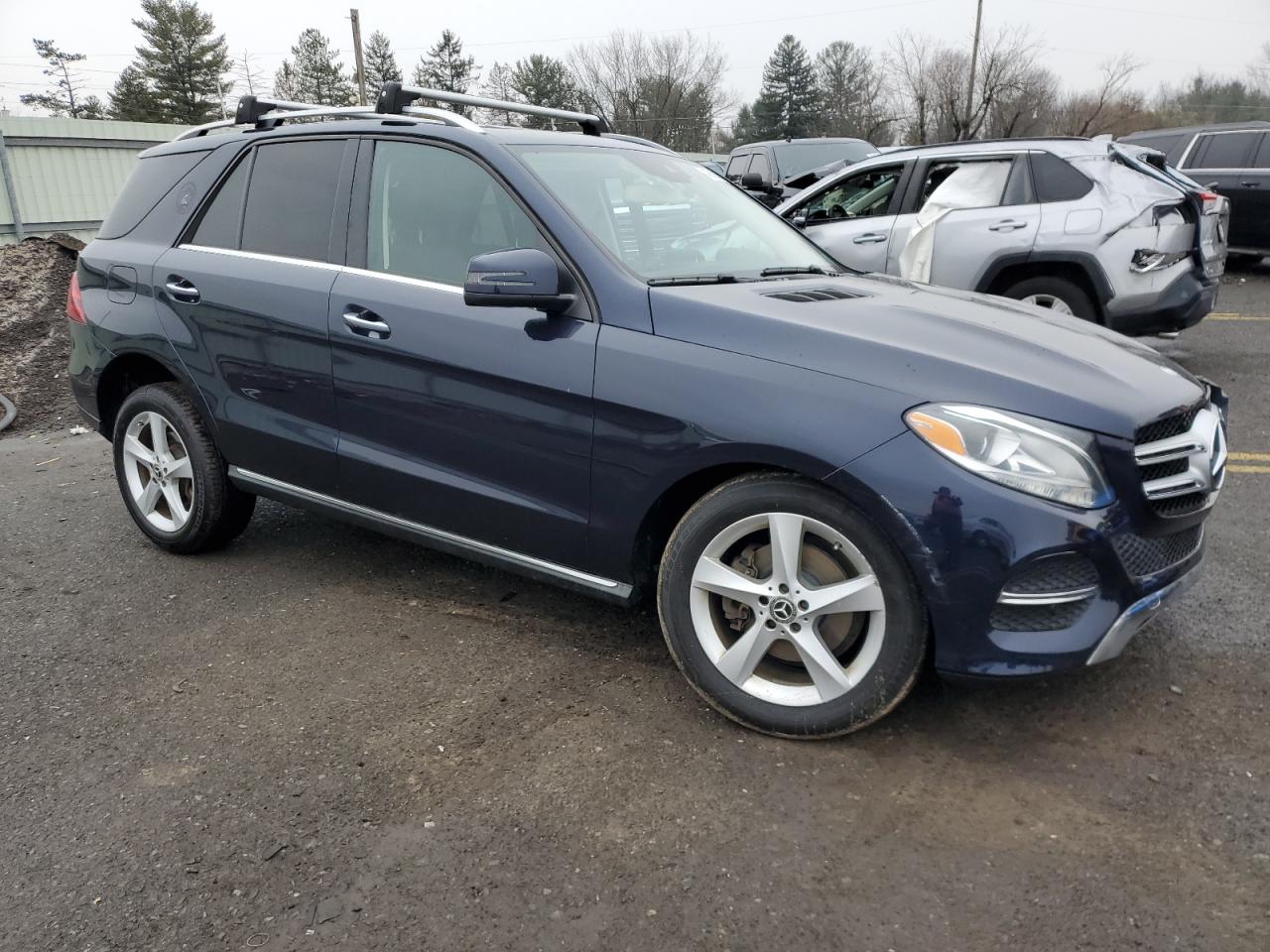 2017 Mercedes-Benz GLE - Image 4