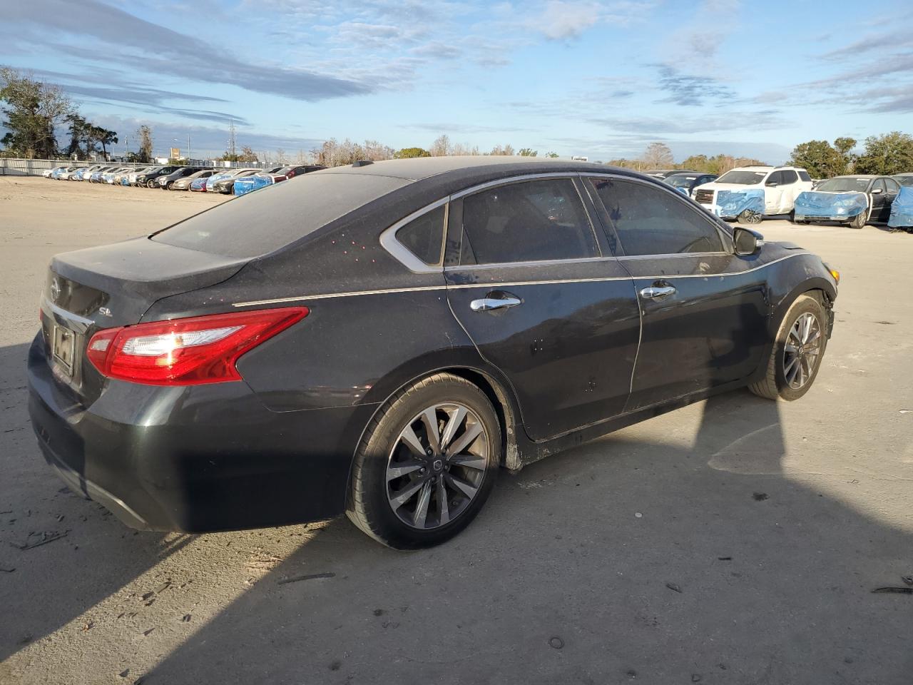 2016 Nissan Altima - Image 3