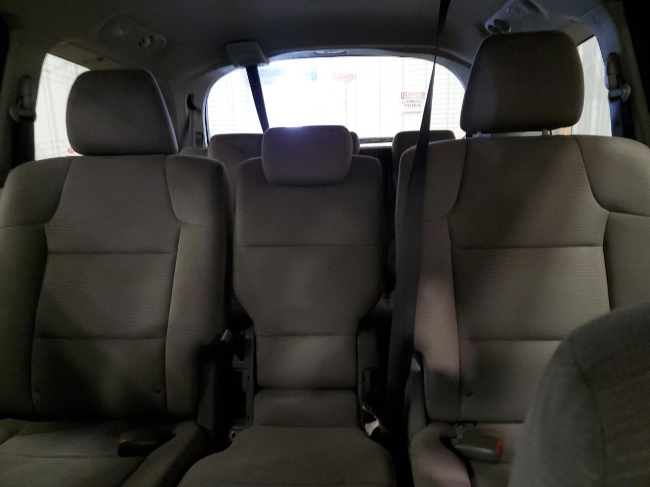 2011 Honda Odyssey - Image 10