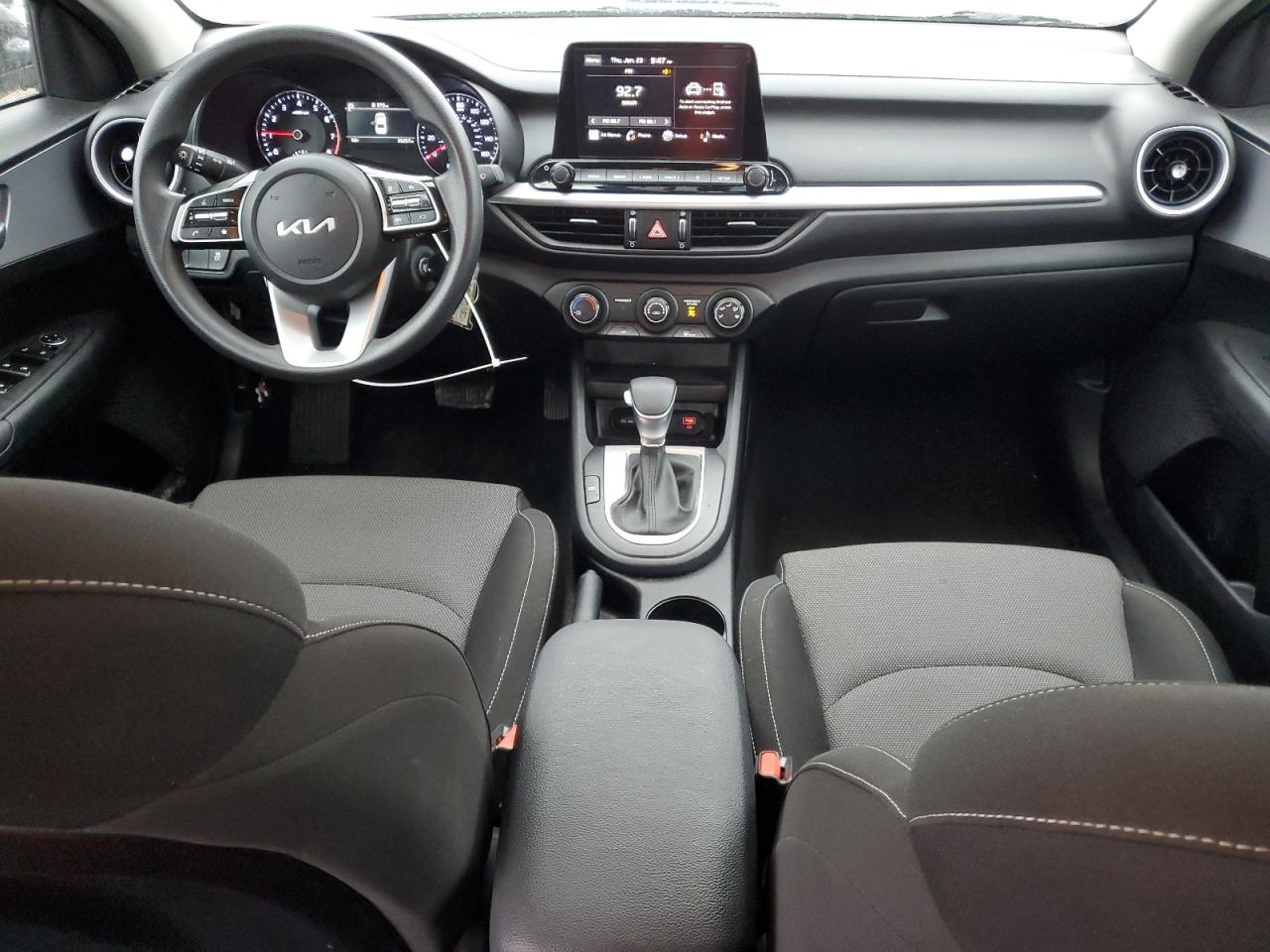 2024 Kia Forte - Image 8