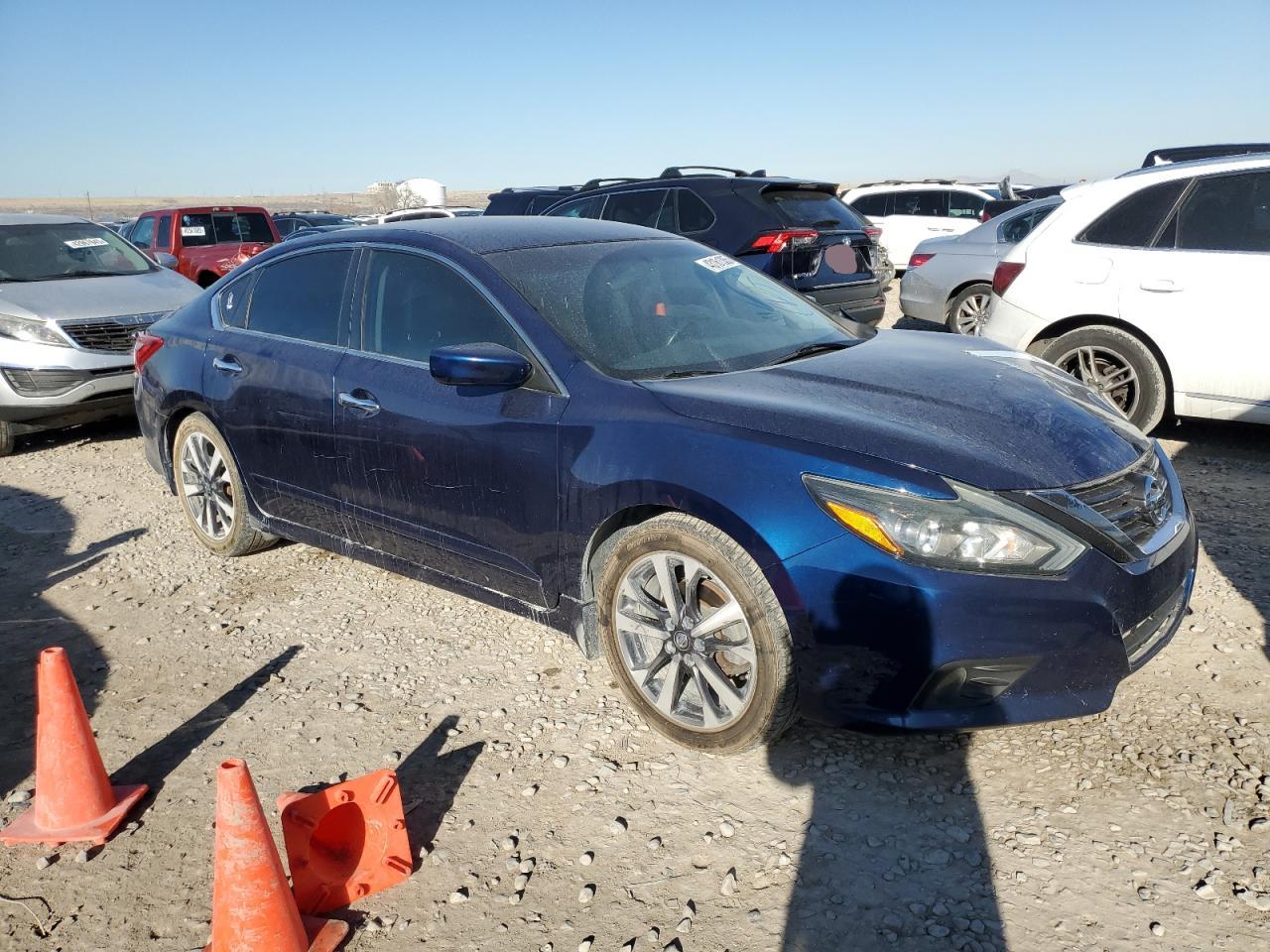 2016 Nissan Altima - Image 4