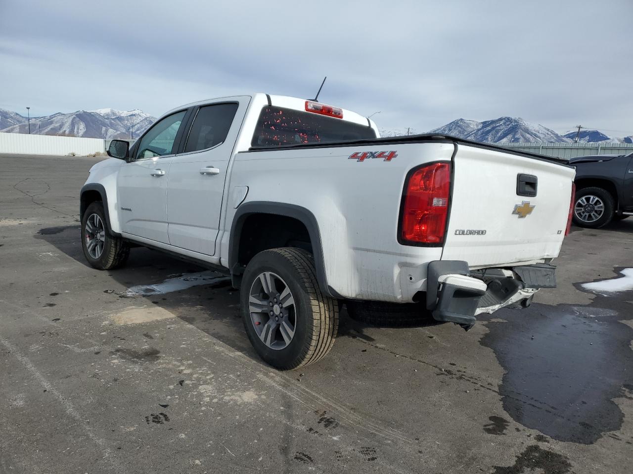 2015 Chevrolet Colorado - Image 2