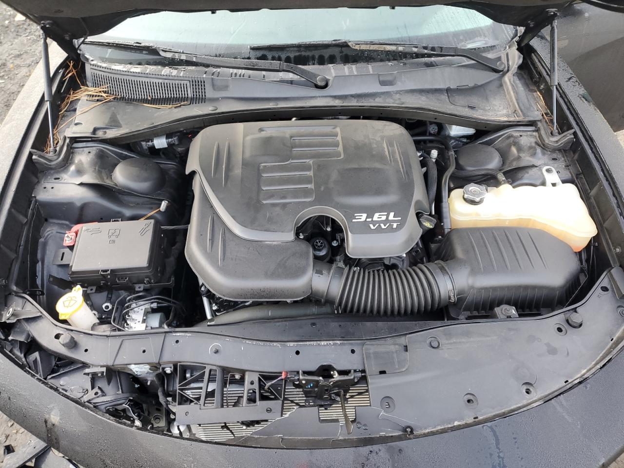 2018 Dodge Charger - Image 11