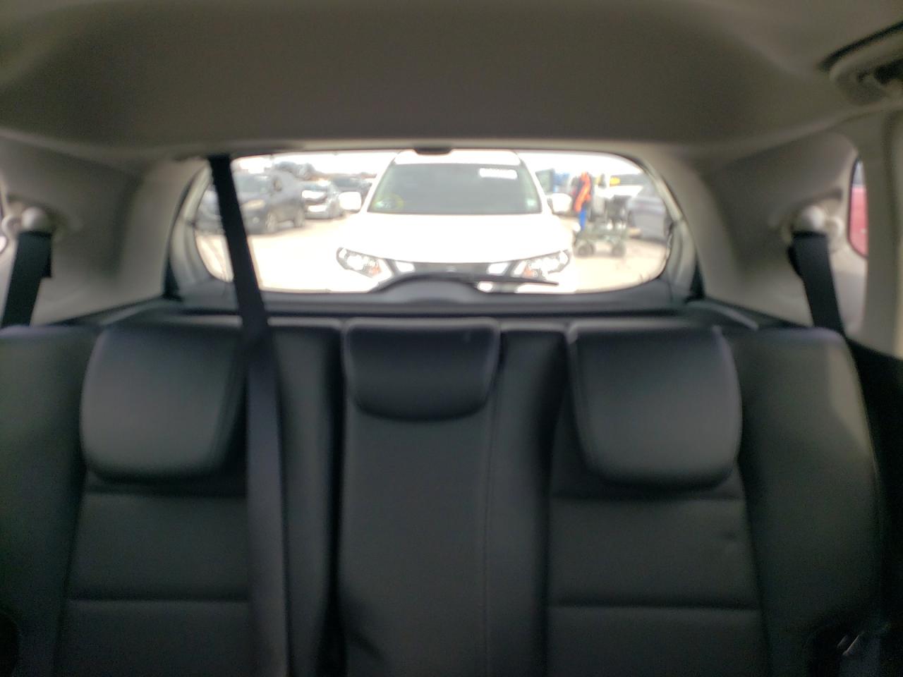 2016 Honda Fit - Image 10