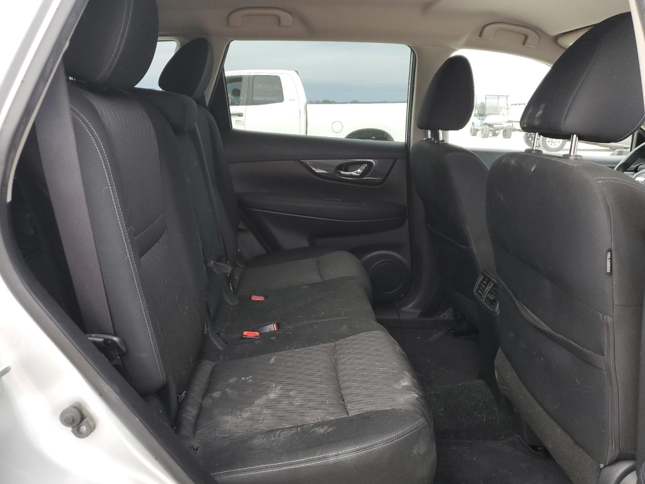 2019 Nissan Rogue - Image 11