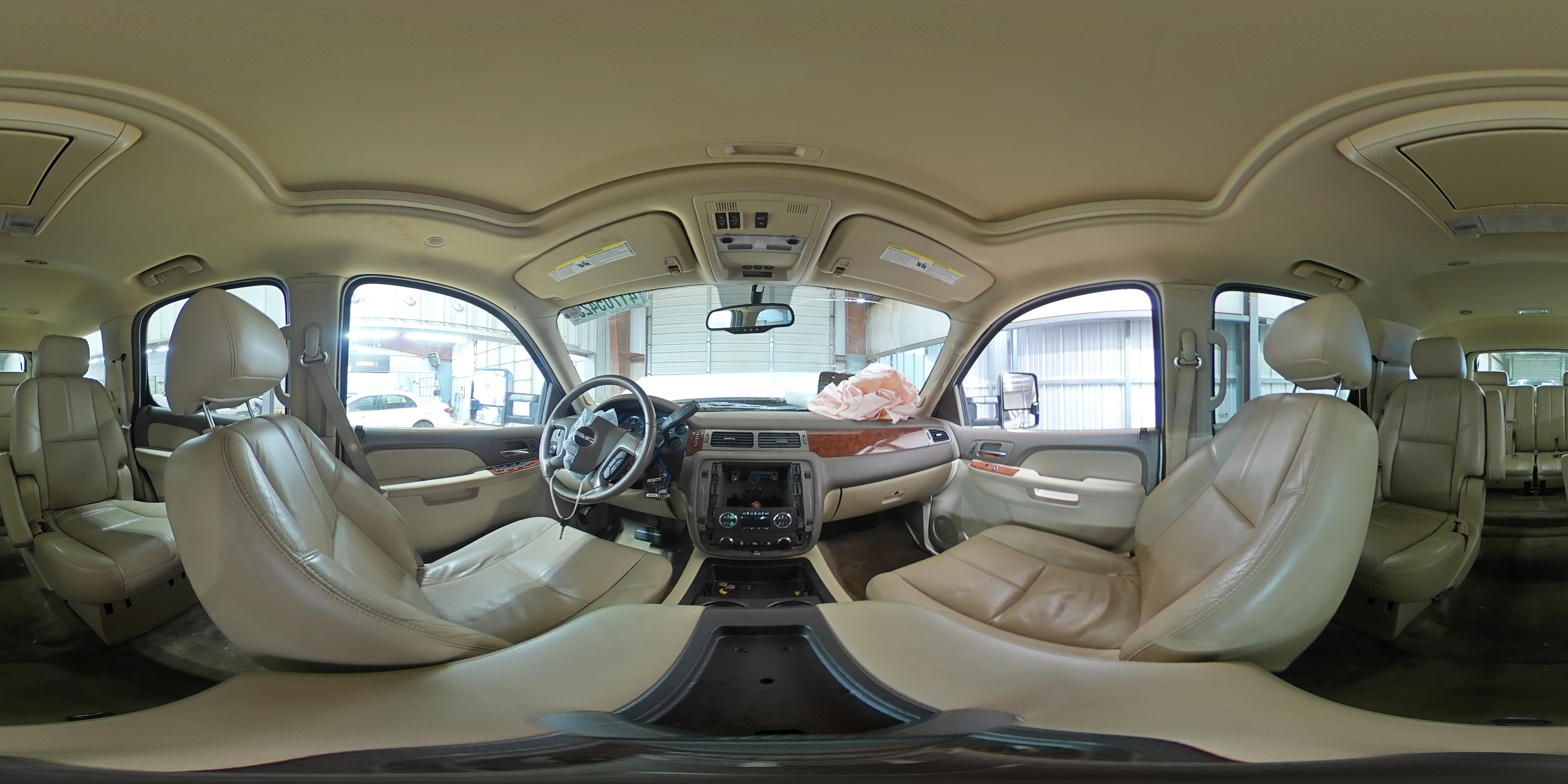 2011 GMC Yukon - Image 14