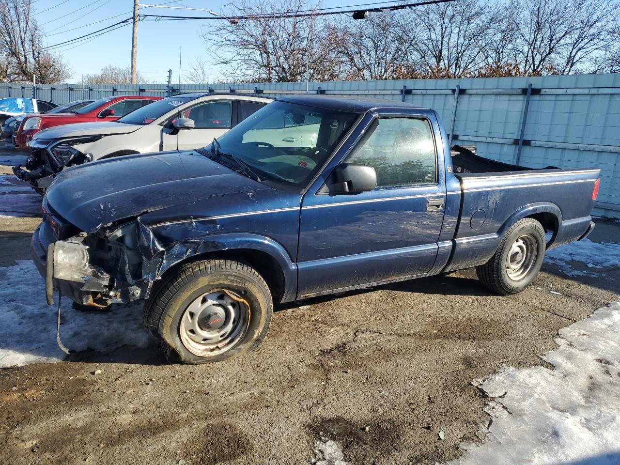 2000 GMC Sonoma - Image 1