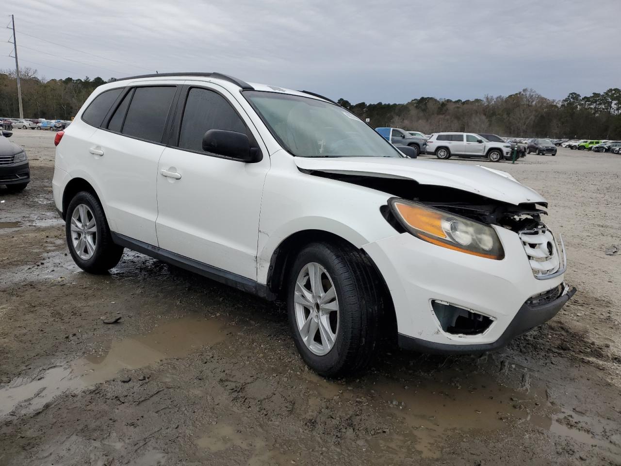 2010 Hyundai Santa Fe - Image 4
