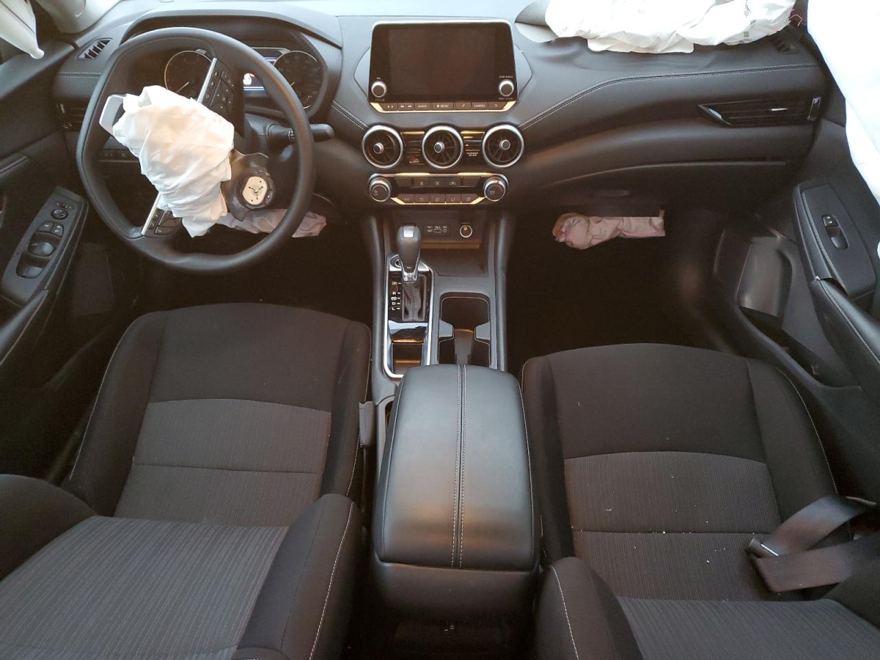2024 Nissan Sentra - Image 8