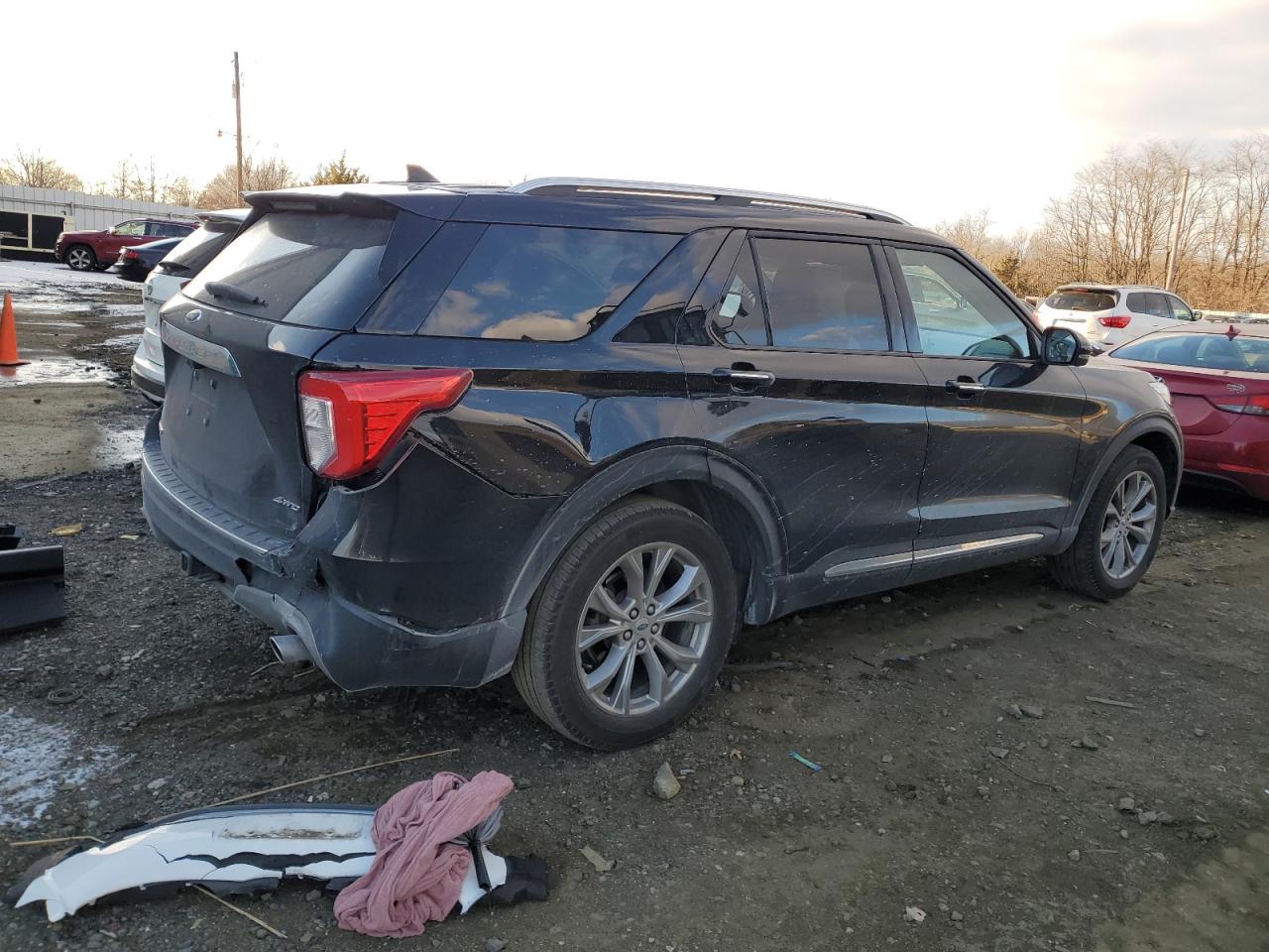 2021 Ford Explorer - Image 3
