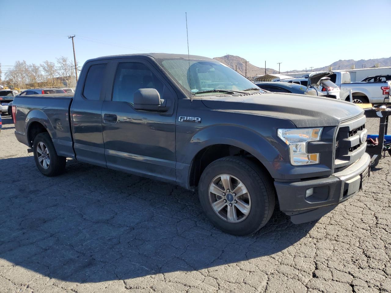 VIN 1FTEX1CP0GKF70952 2016 FORD F-150 no.4