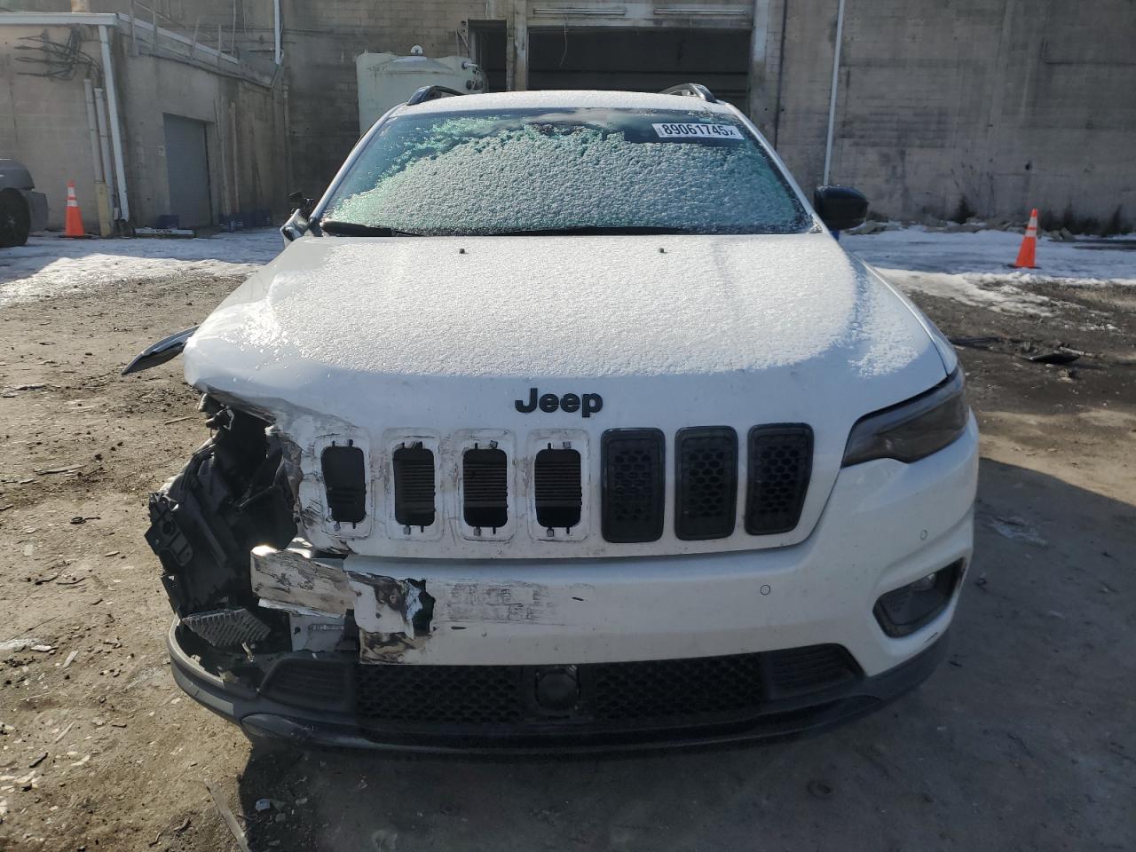 2023 Jeep Cherokee - Image 5
