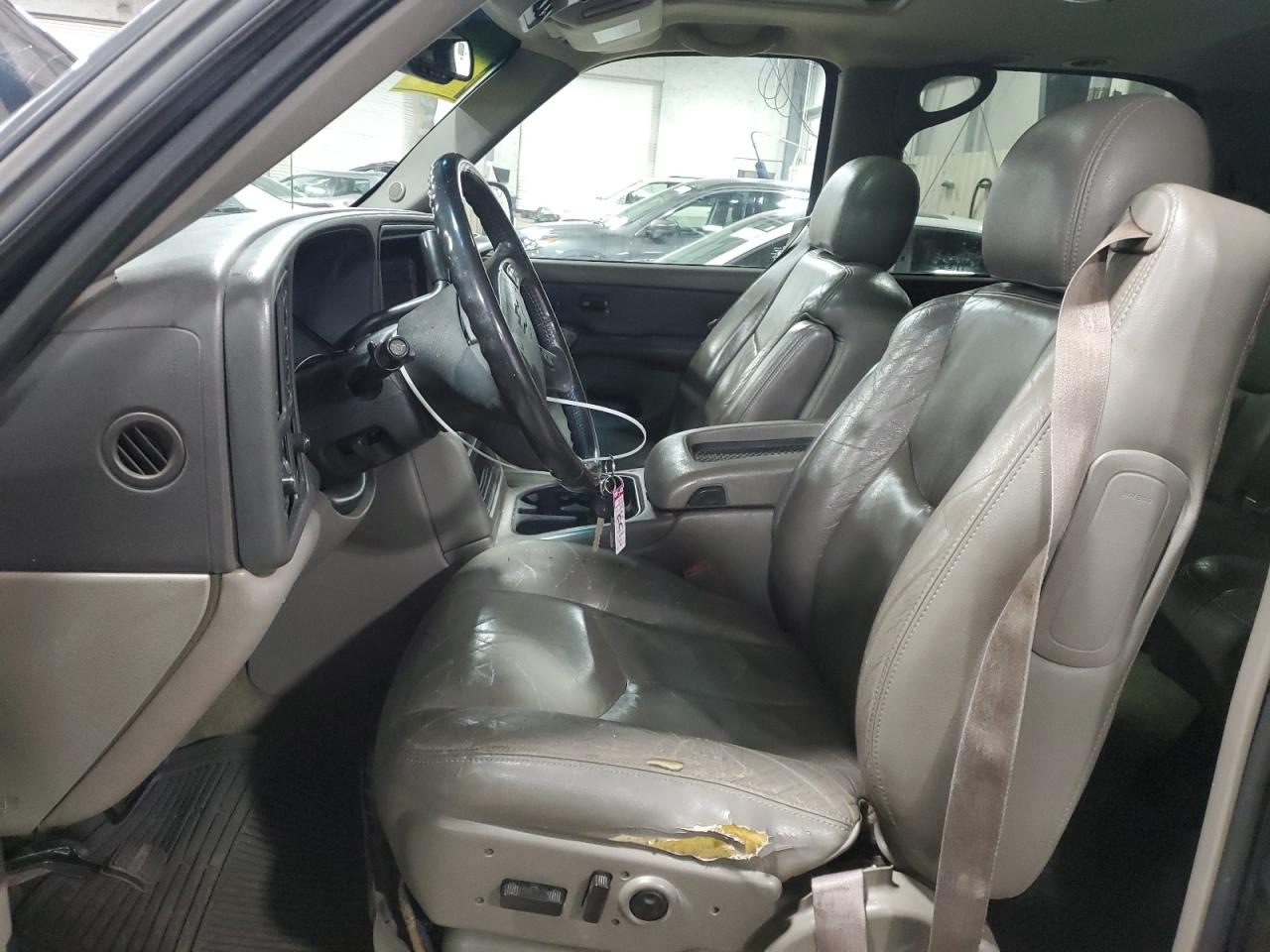 2003 Chevrolet Tahoe - Image 7
