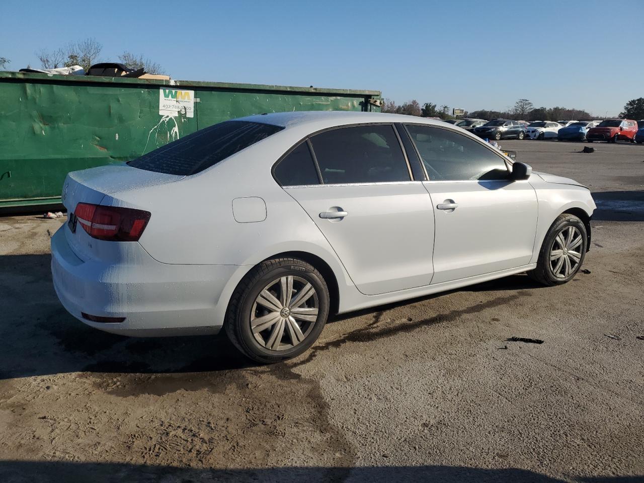 2017 Volkswagen Jetta - Image 3
