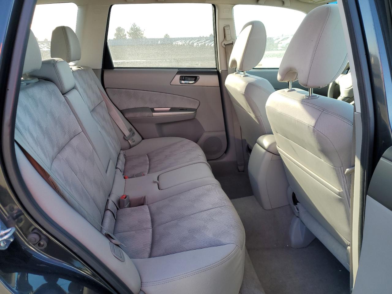 2009 Subaru Forester - Image 11