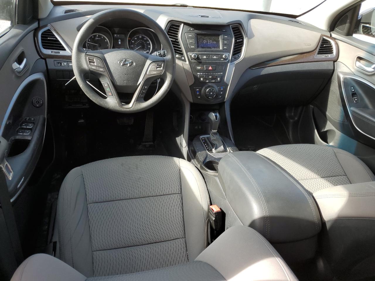 2017 Hyundai Santa Fe - Image 8