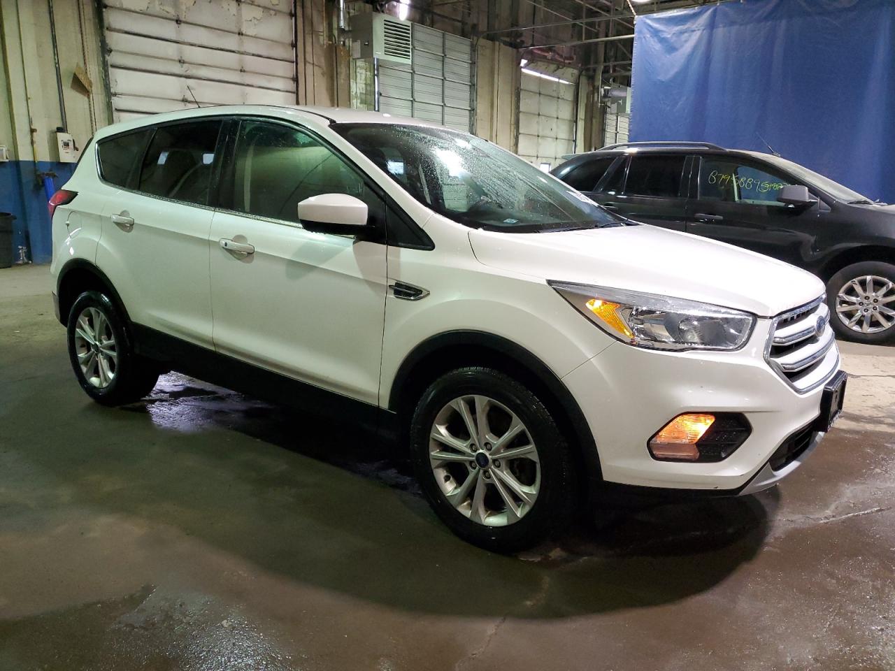2019 Ford Escape - Image 4