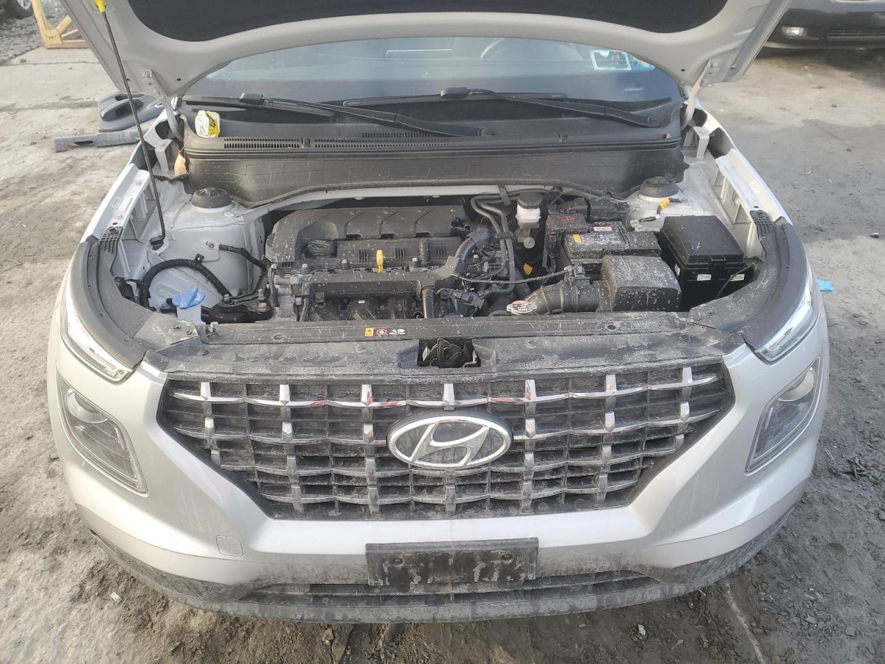 2021 Hyundai Venue - Image 12