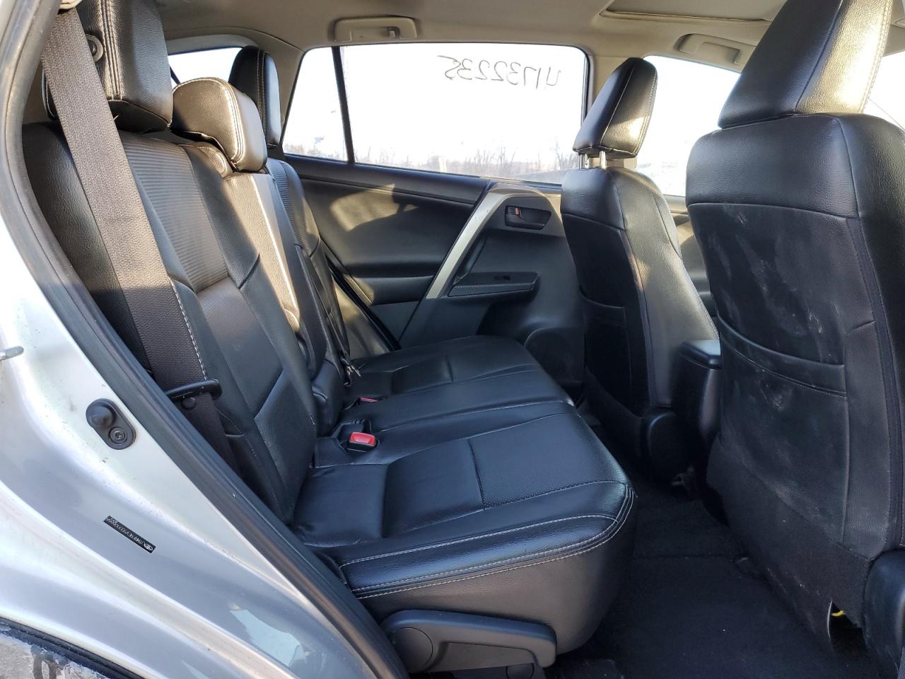 2013 Toyota RAV 4 - Image 11