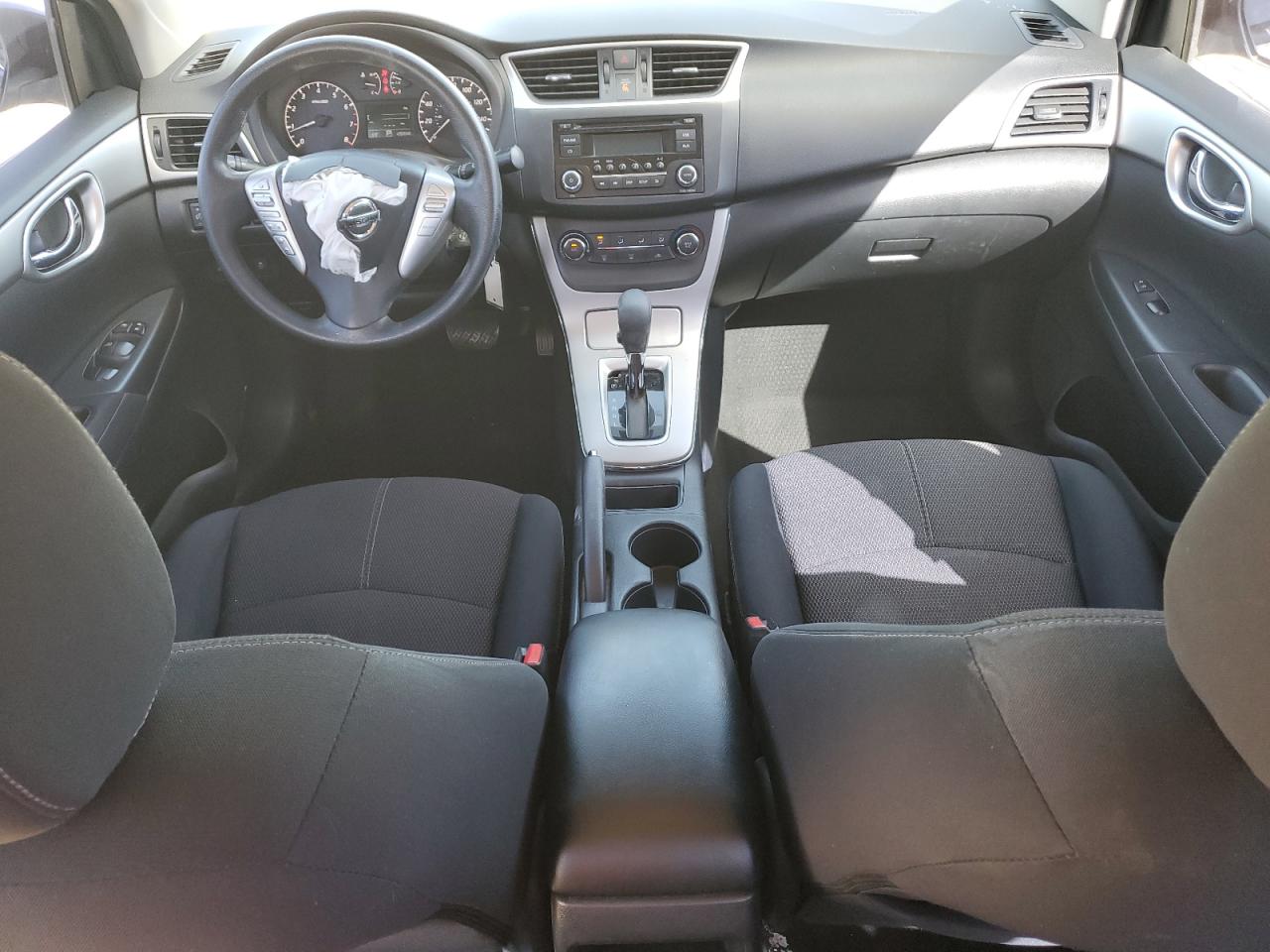2015 Nissan Sentra - Image 8