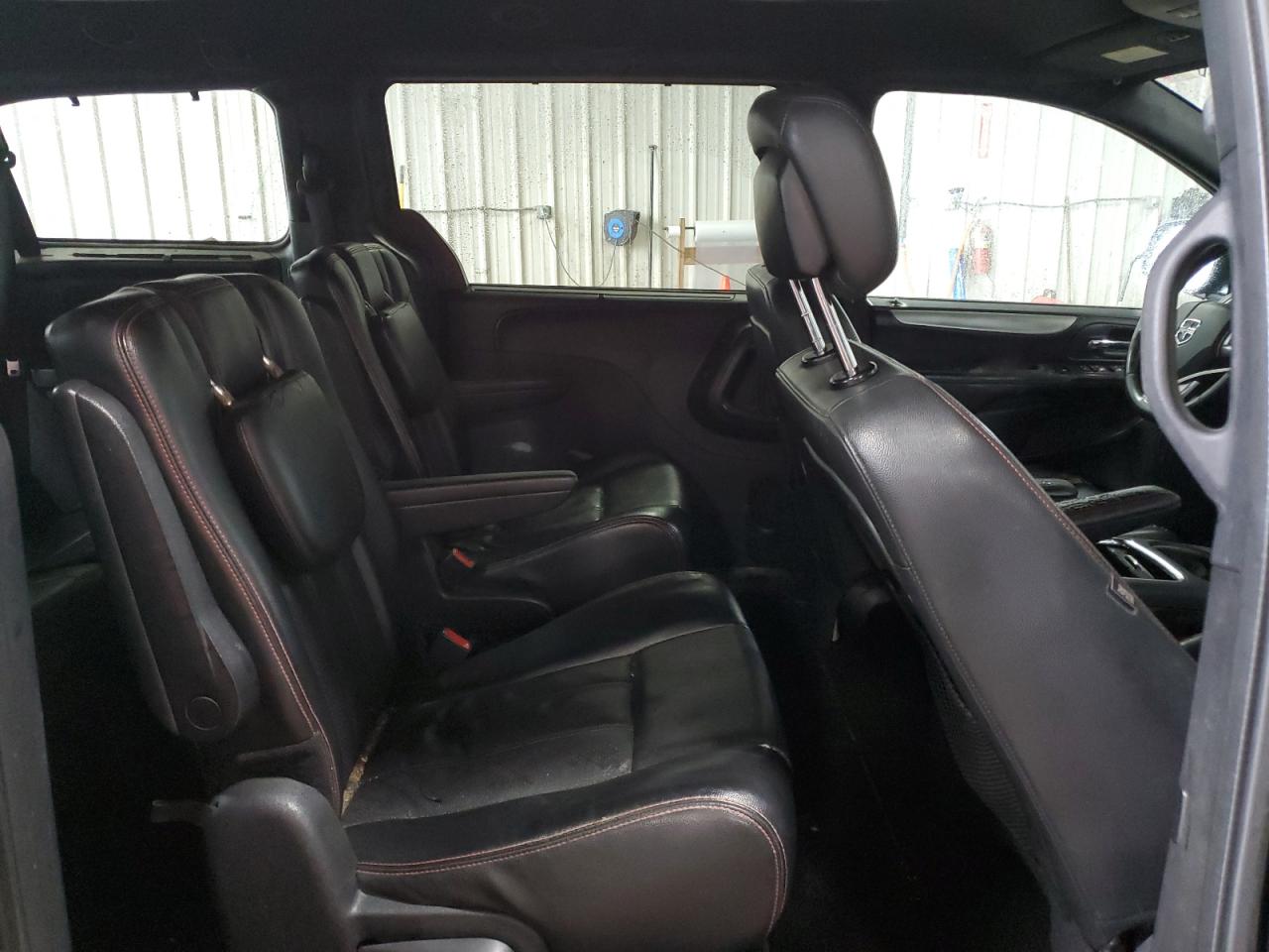2012 Dodge Caravan - Image 11