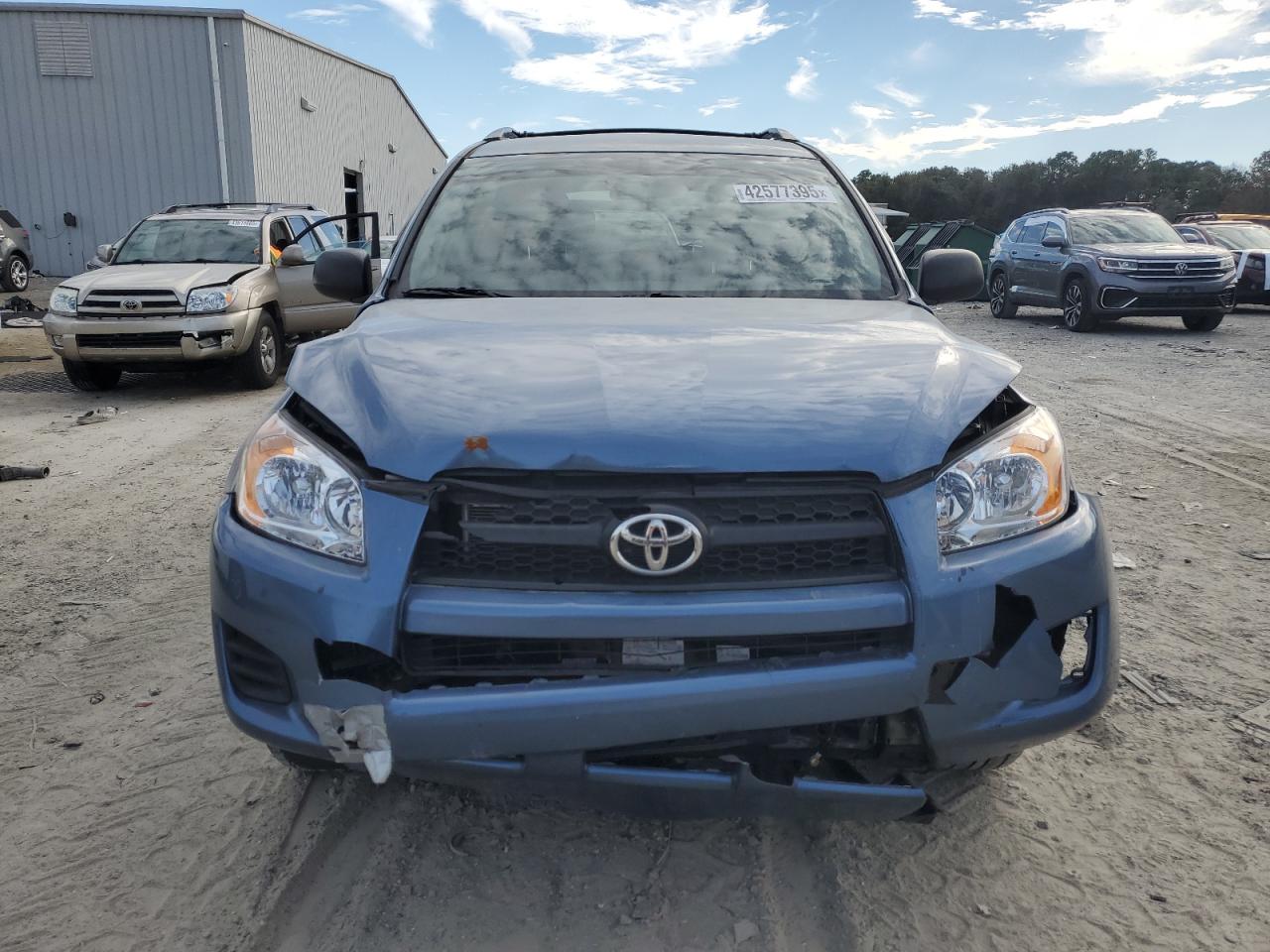 2011 Toyota RAV 4 - Image 5