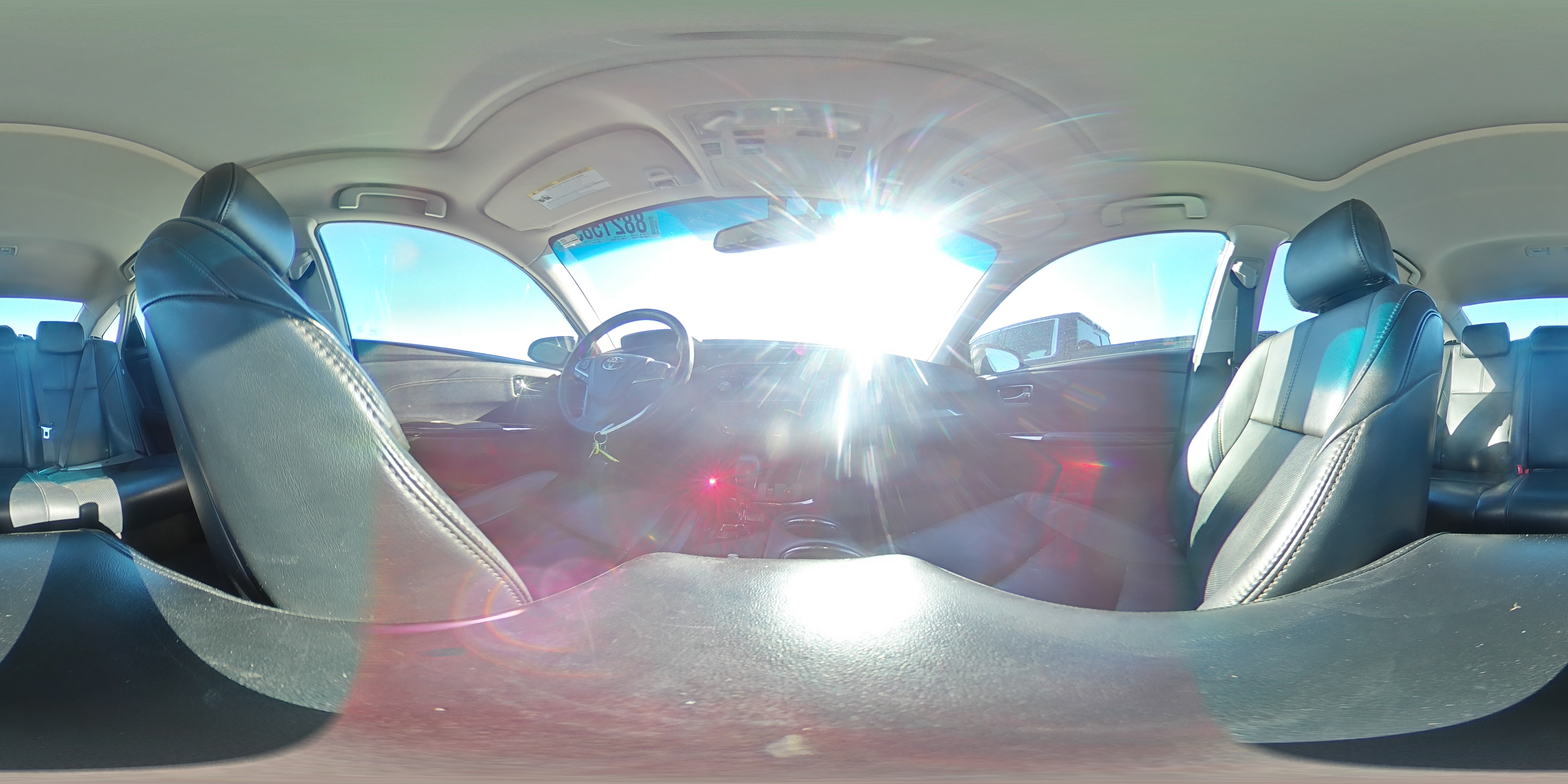 2015 Toyota Avalon - Image 15
