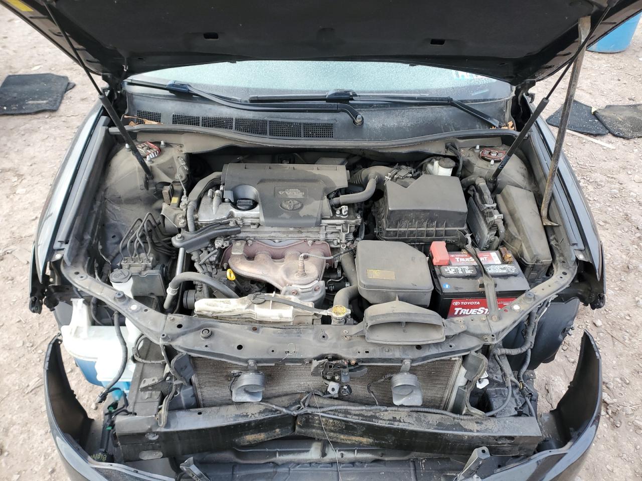 2012 Toyota Camry - Image 11