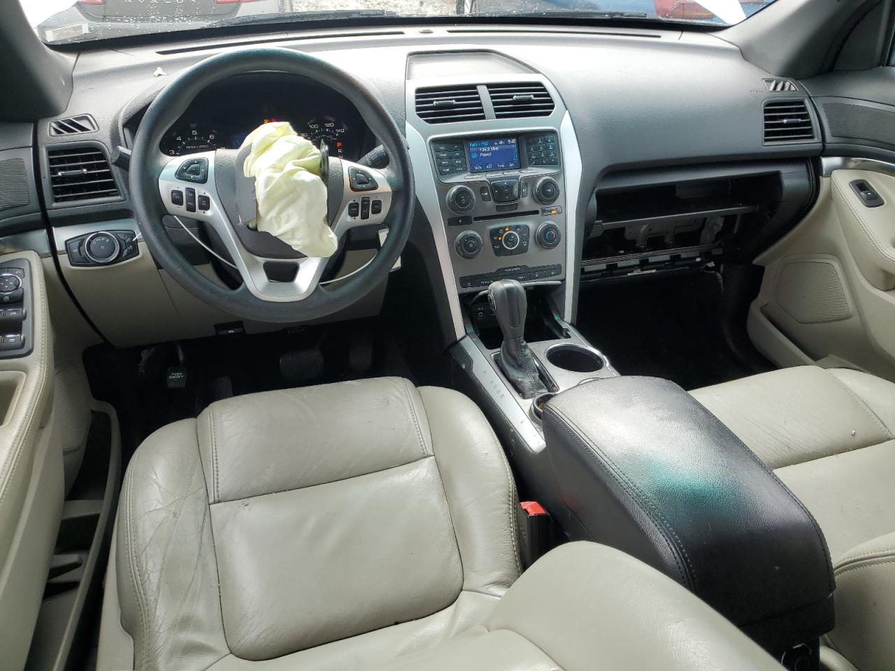 2014 Ford Explorer - Image 8