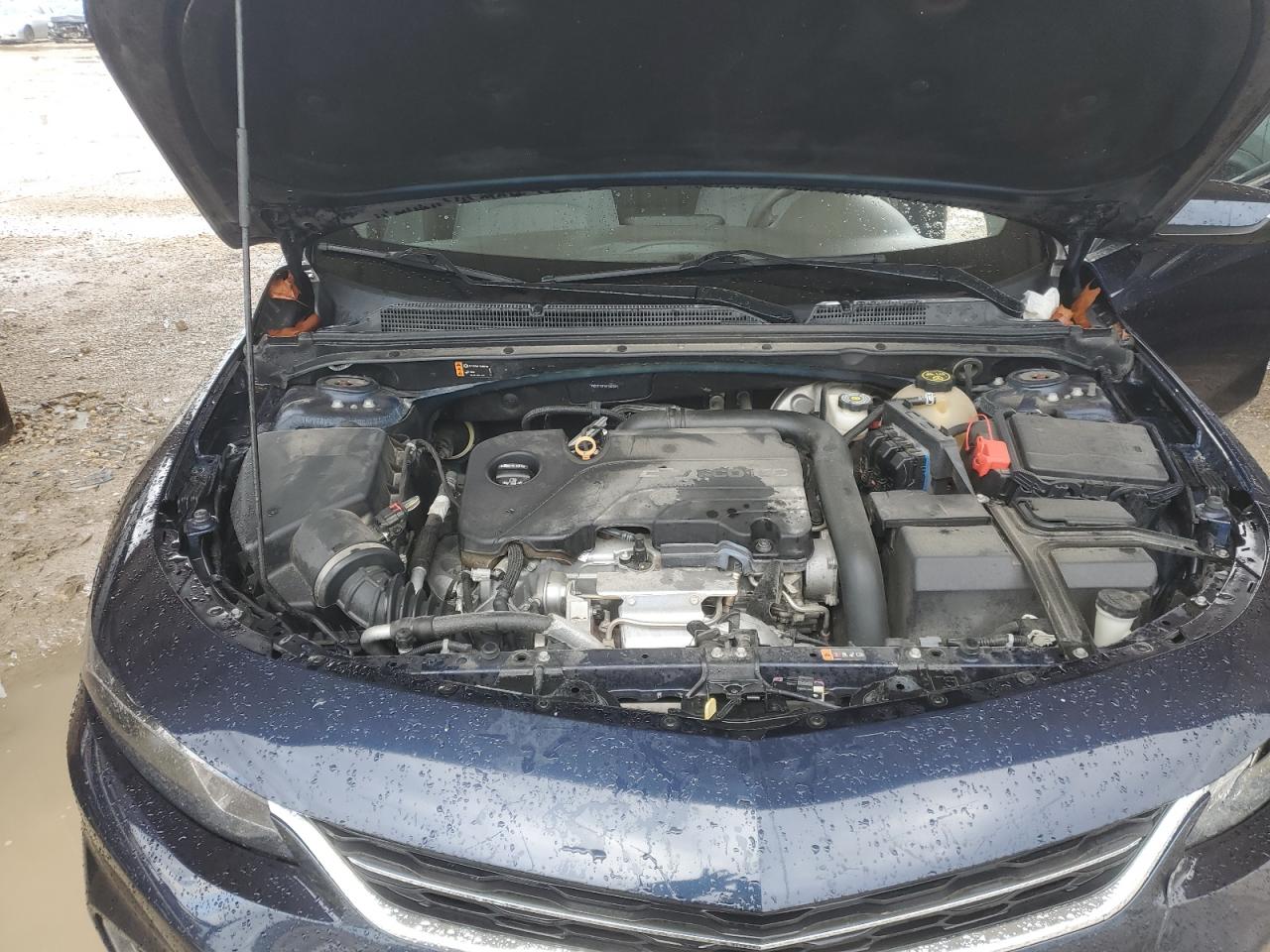 2017 Chevrolet Malibu - Image 11