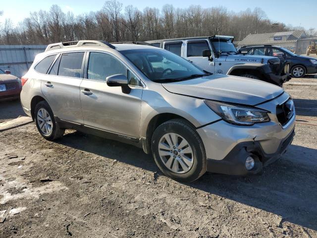  SUBARU OUTBACK 2018 Beige