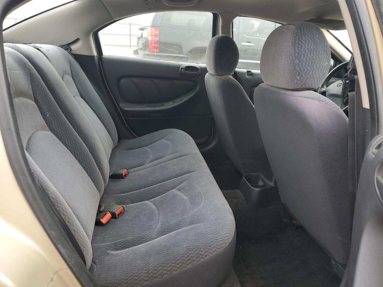 2001 Dodge Stratus - Image 10