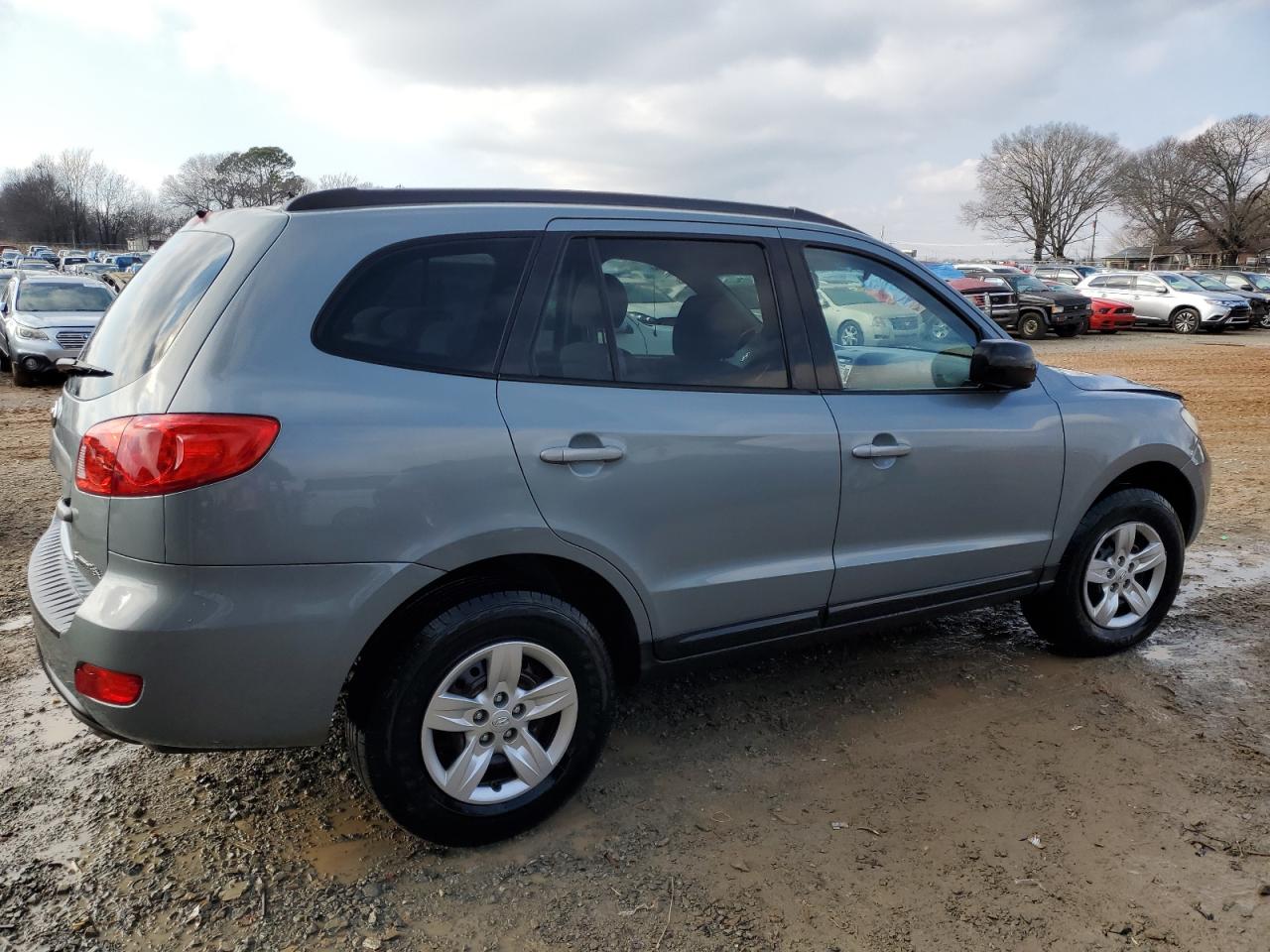 2009 Hyundai Santa Fe - Image 3