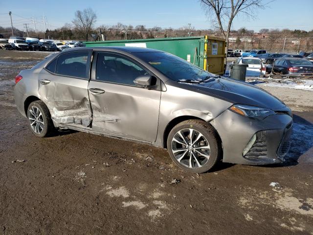 Седаны TOYOTA COROLLA 2017 Серебристый