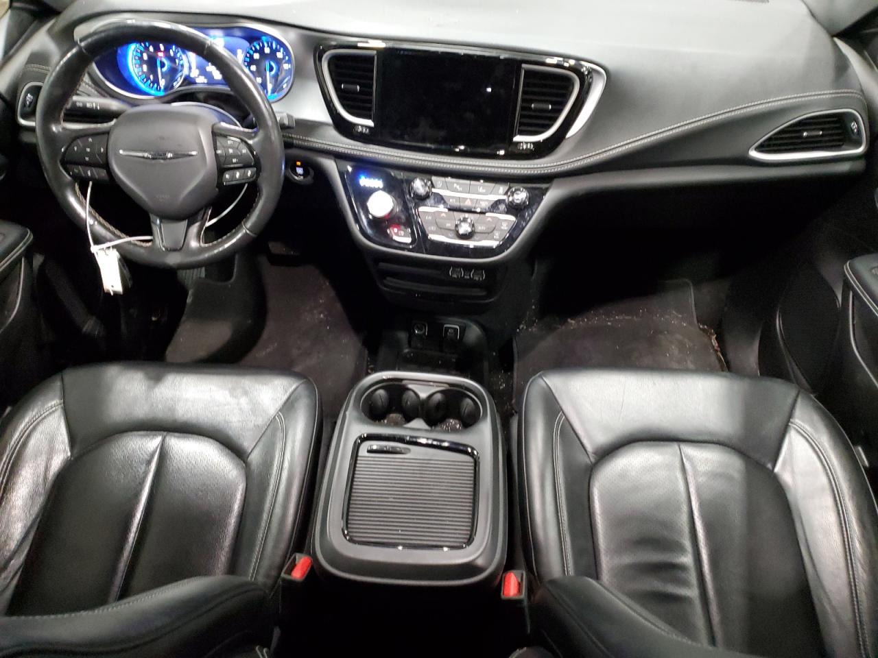 2021 Chrysler Pacifica - Image 8