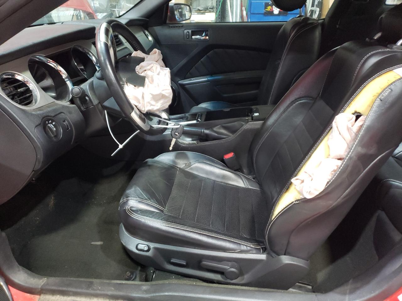 2014 Ford Mustang - Image 7