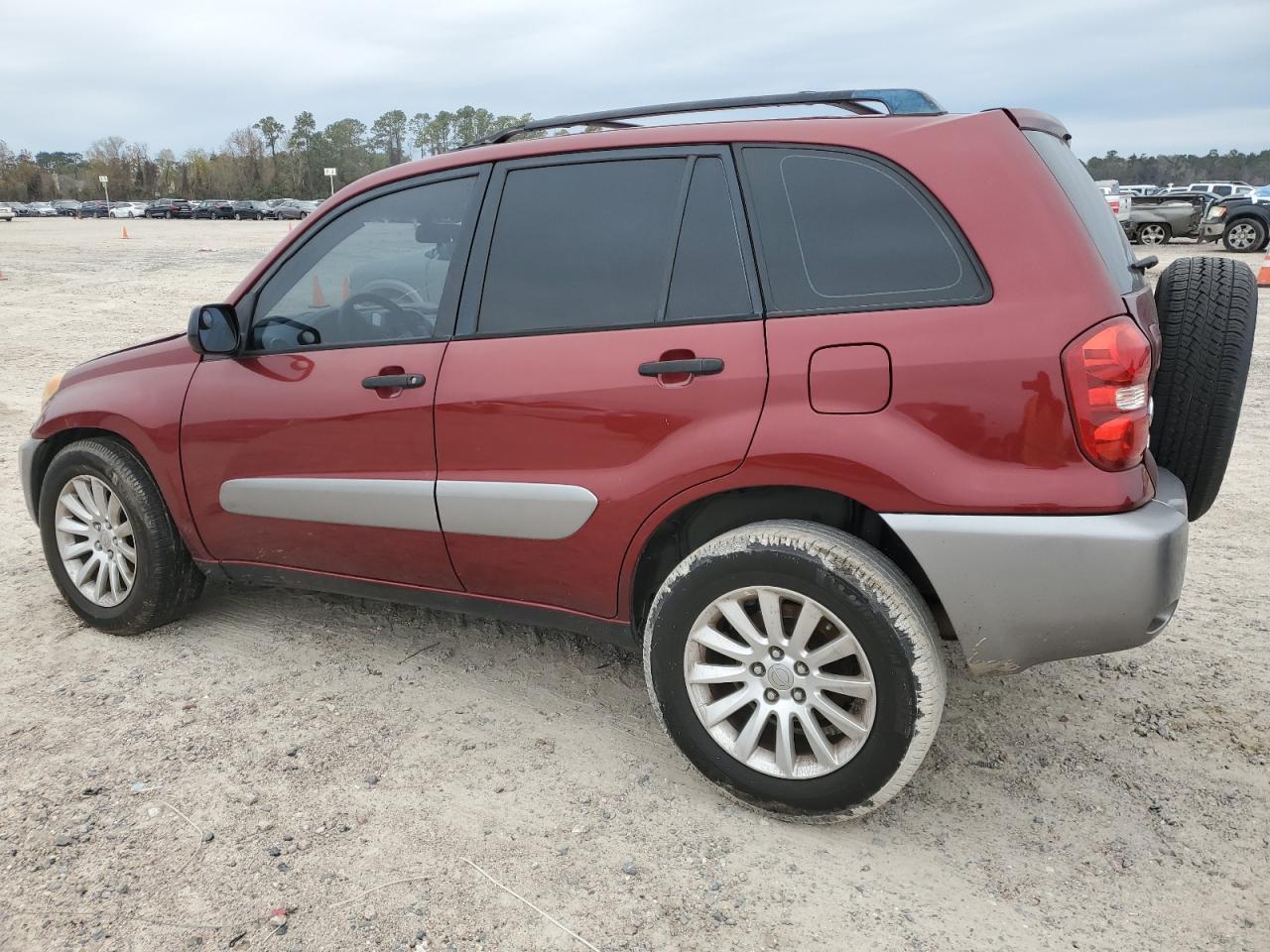 2004 Toyota RAV 4 - Image 2