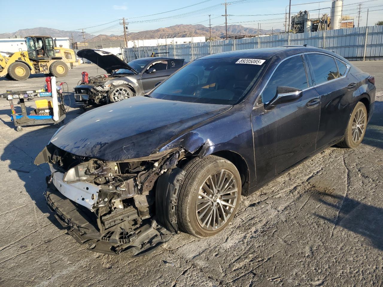 2022 Lexus ES - Image 1