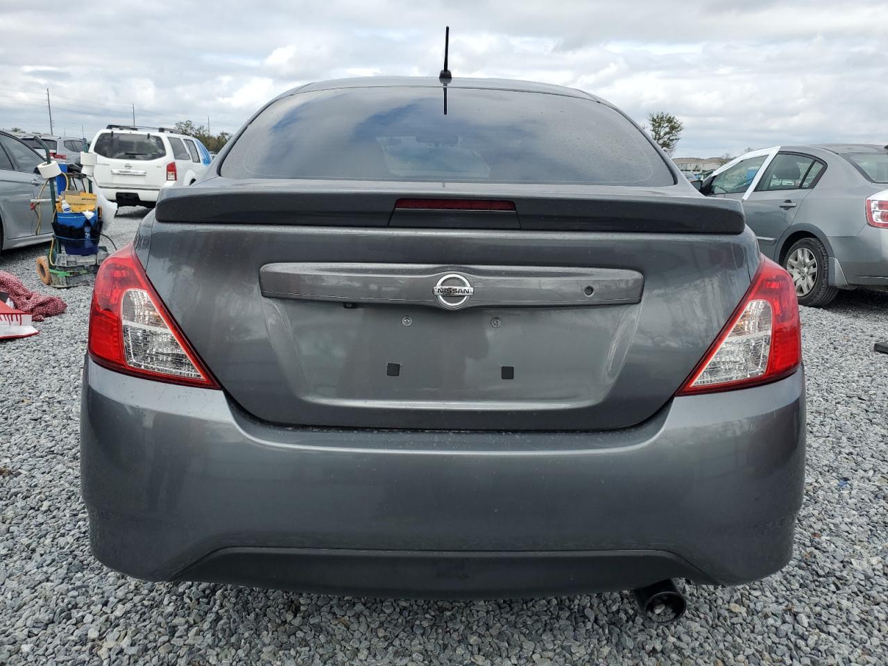 2019 Nissan Versa - Image 6