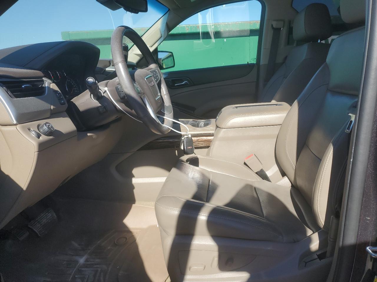 2017 GMC Yukon - Image 7