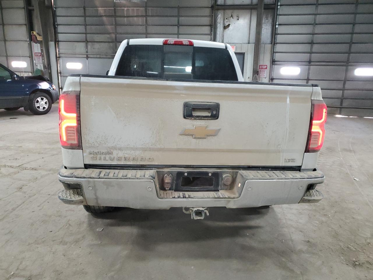 2017 Chevrolet Silverado - Image 6