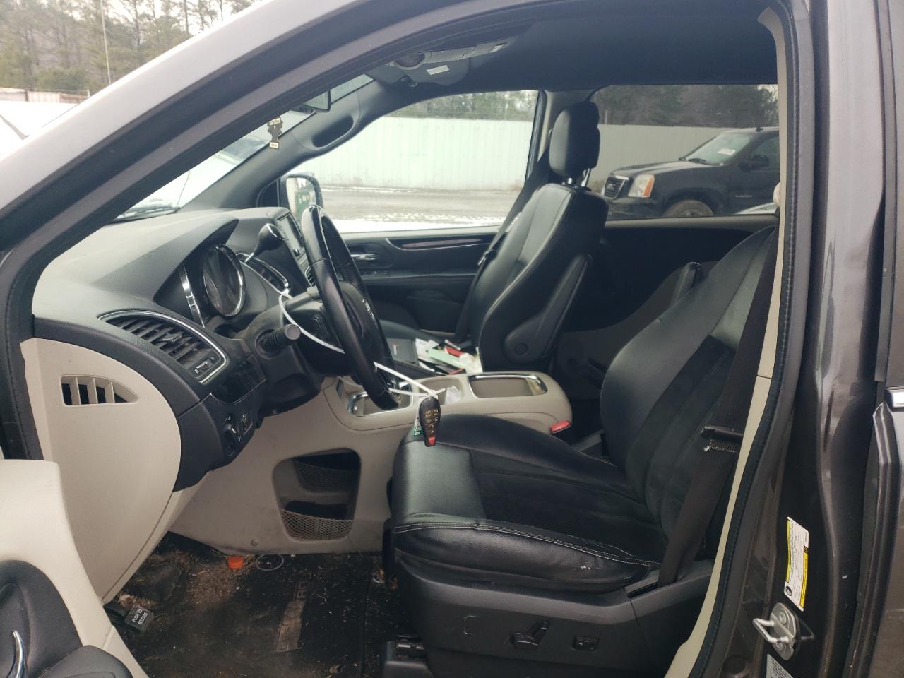 2017 Dodge Caravan - Image 7