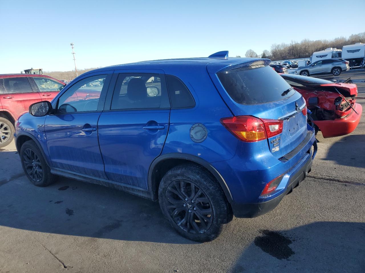 2018 Mitsubishi Outlander - Image 2