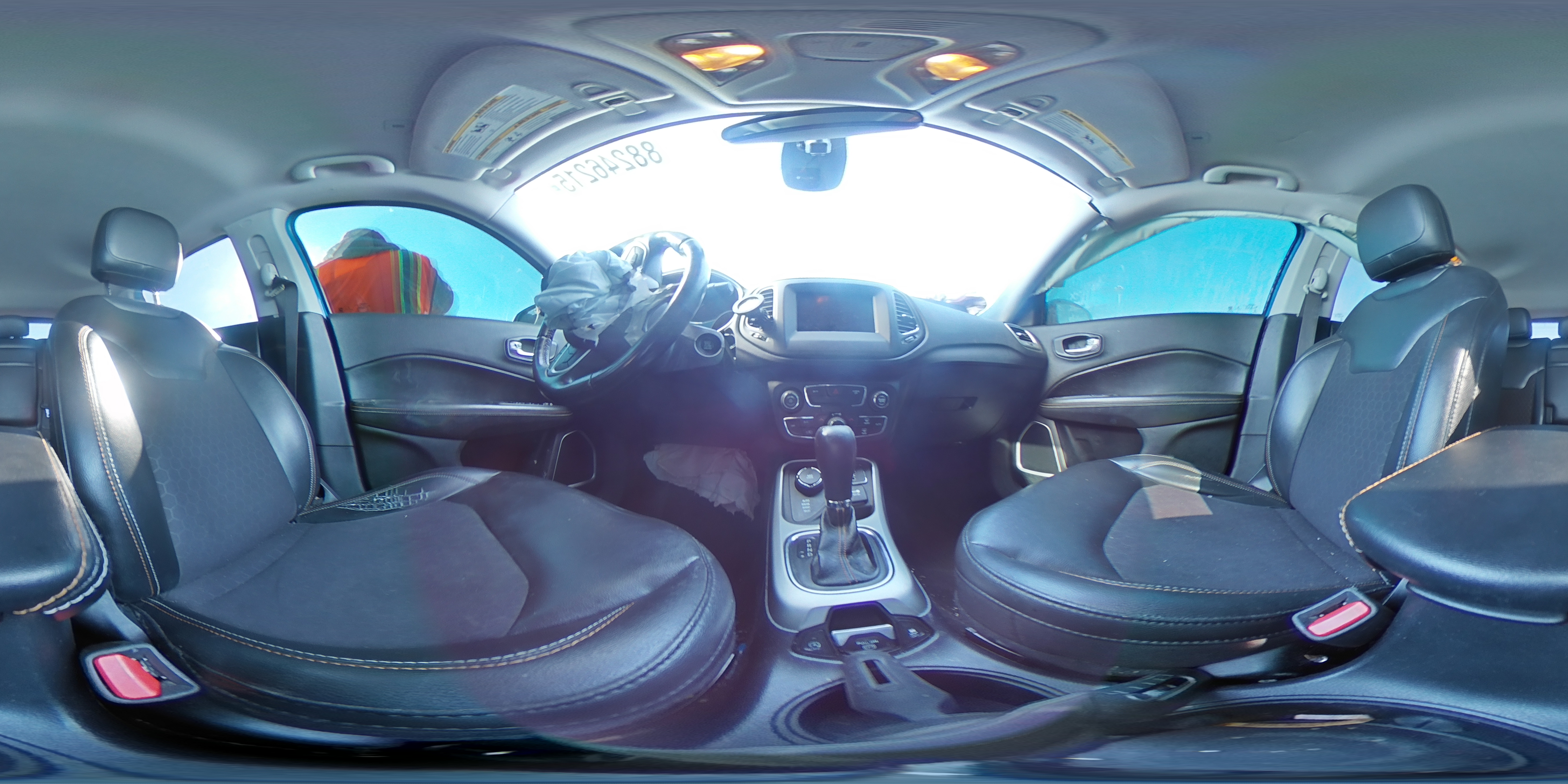 2018 Jeep Compass - Image 13