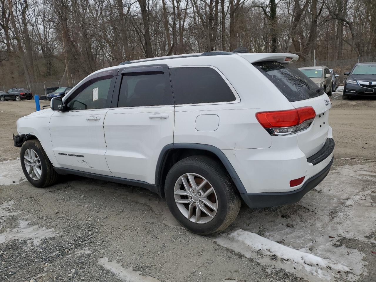 1C4RJEAG7HC609013 2017 JEEP GRAND CHEROKEE - Image 2