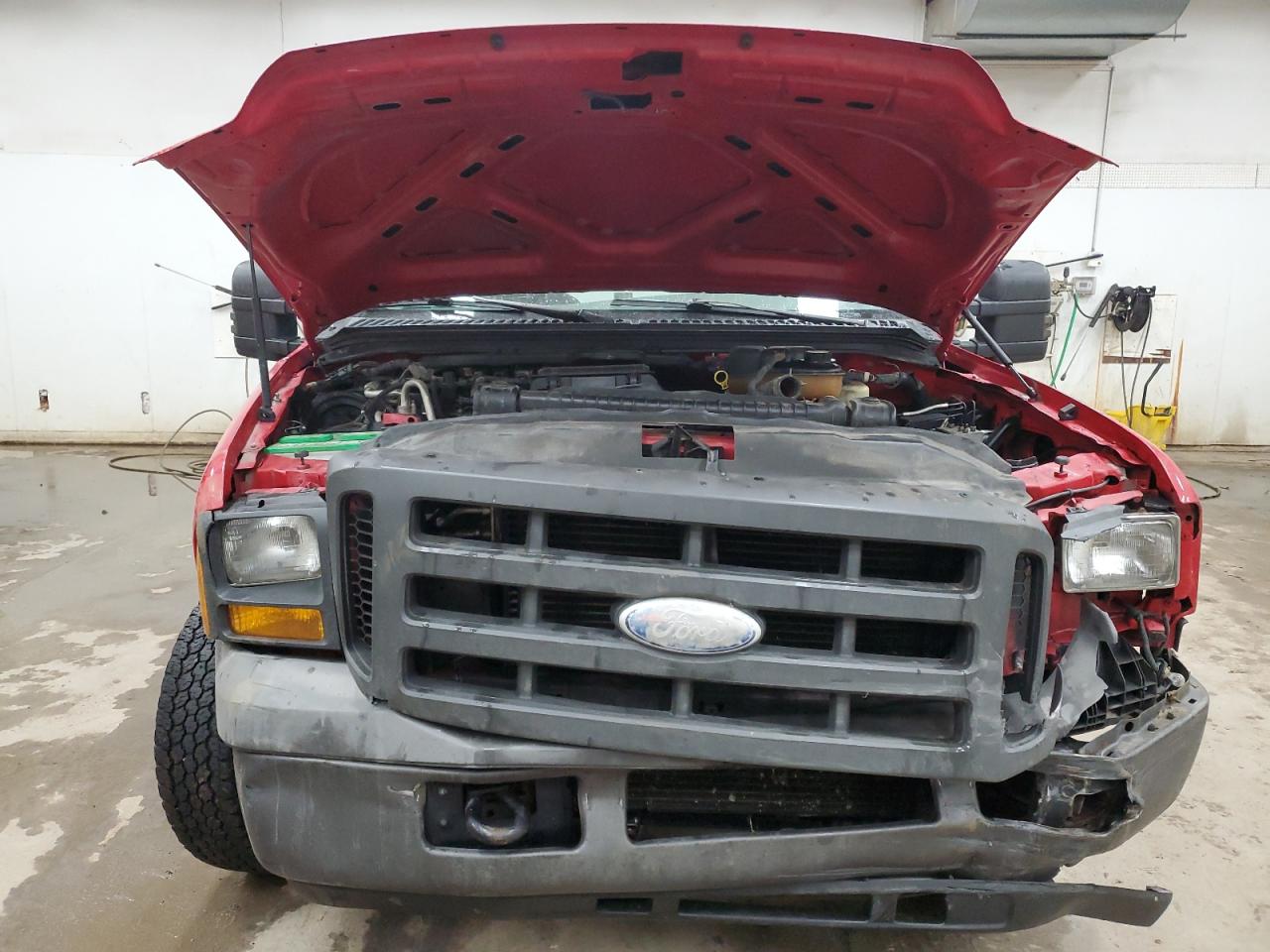 2005 Ford F250 - Image 5