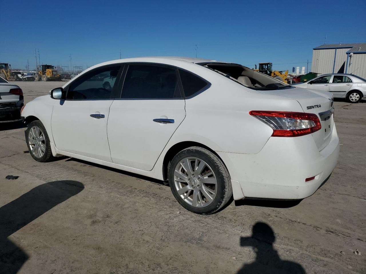 2015 Nissan Sentra - Image 2