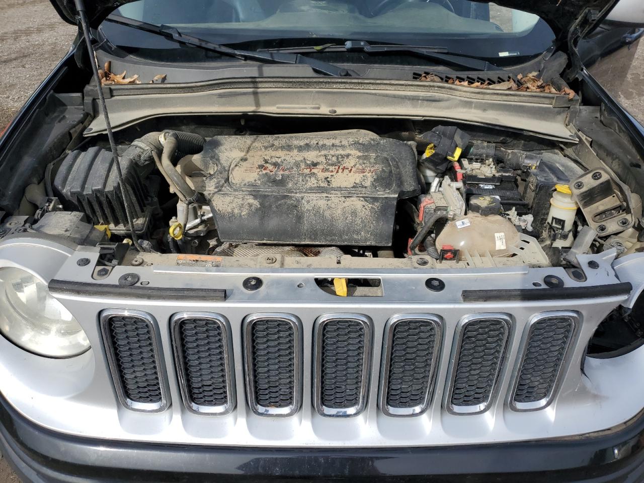 2016 Jeep Renegade - Image 12