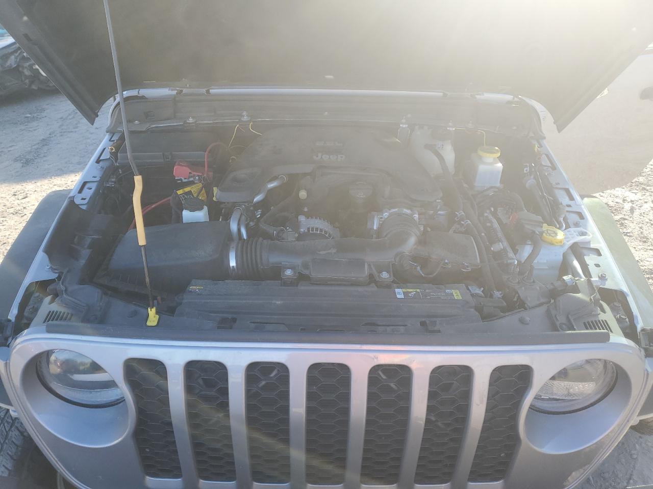 2021 Jeep Gladiator - Image 11