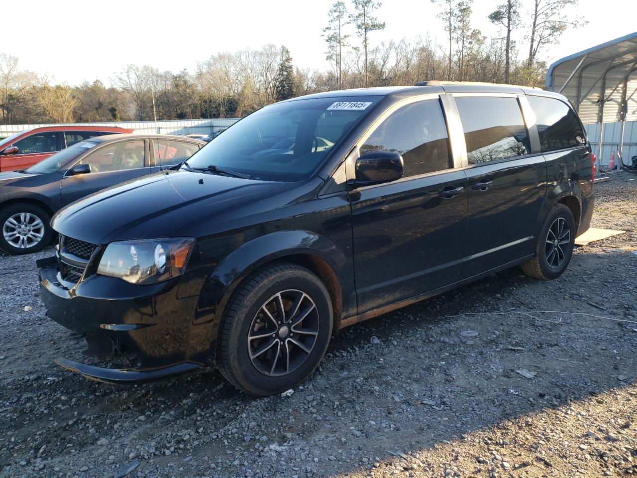 2018 Dodge Caravan - Image 1